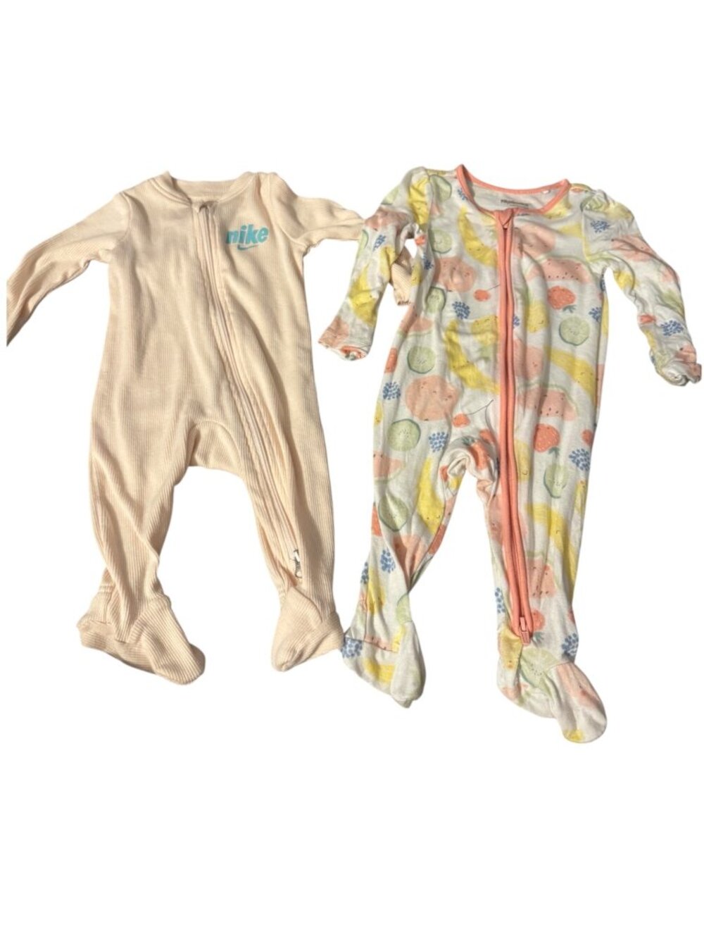 Baby Girl Sleeper Lot 0-3 Months Nike & Huggies Zip Footies 2 Pack